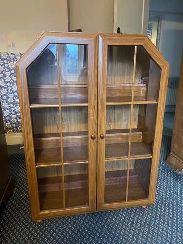 Two door display - two,