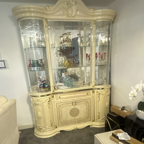 Beige gold traditional - beige,