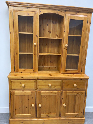 Wood glass freestanding - &,