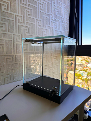 Lockable glass countertop - glass,