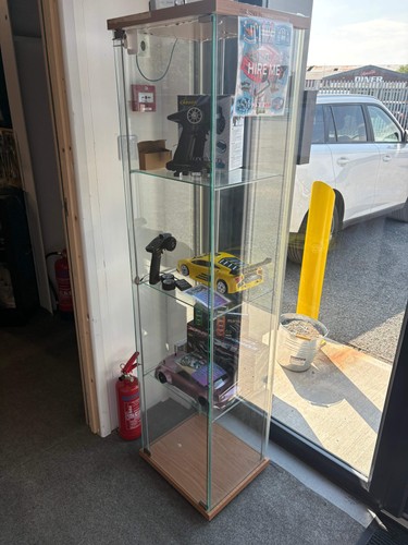 Tall glass display - 1x,