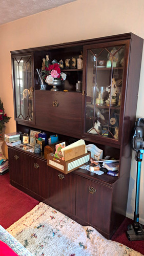Brown wood glass - front, display