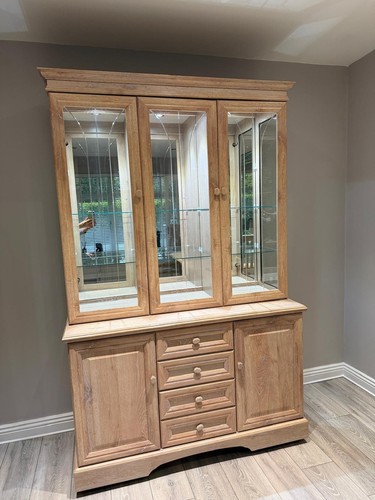 Limed oak glass - limed, display